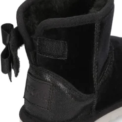 Botitas tipo Australianas niña en terciopelo negro con diseño GATITO.