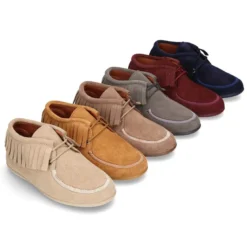 Botita tipo Wallabee con cordones y FLECOS en serraje.