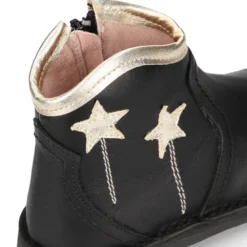 Botín niña con cremallera en piel napa con ESTRELLAS.