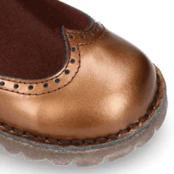 Botín niños en piel combinada con elástico y suela gruesa.