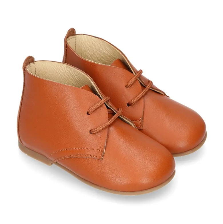 Botín niños pequeños con cordones en piel napa CUERO.