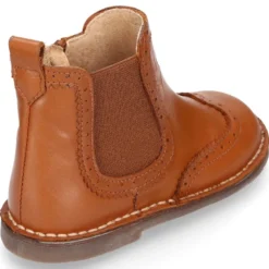 Botín Niño tipo blucher con picados en piel EXTRA SUAVE VINTAGE.