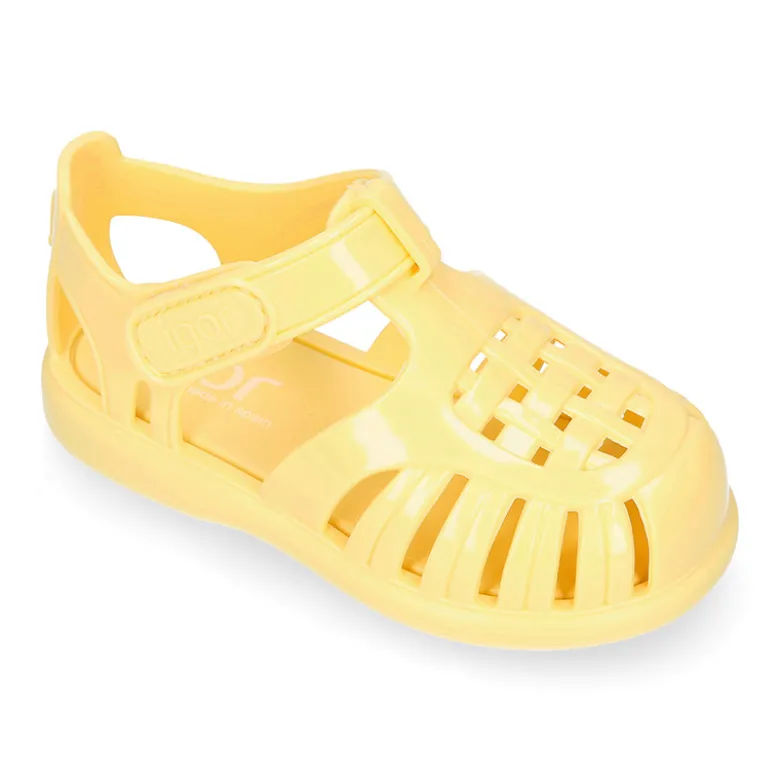 Cangrejera clásica niños en colores gloss con cierre adherente para Playa y Piscina.