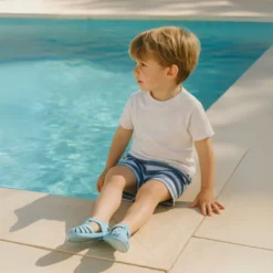 Cangrejera clásica niños nuevos colores SÓLIDOS con cierre adherente para Playa y Piscina.