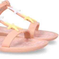 Cangrejera niña tipo sandalia en forma de T con ESTRELLAS en rosa.