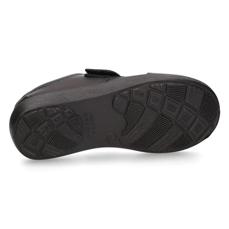 Colegial niños tipo Blucher sin cordones y con puntera en piel lavable.