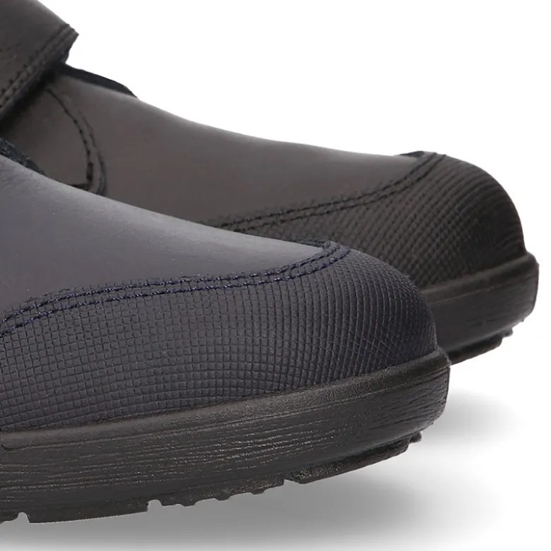 Colegial niños tipo Blucher sin cordones y con puntera en piel lavable.