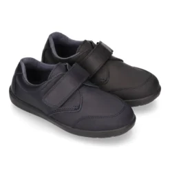 Colegial niños tipo Blucher sin cordones y con puntera en piel lavable.