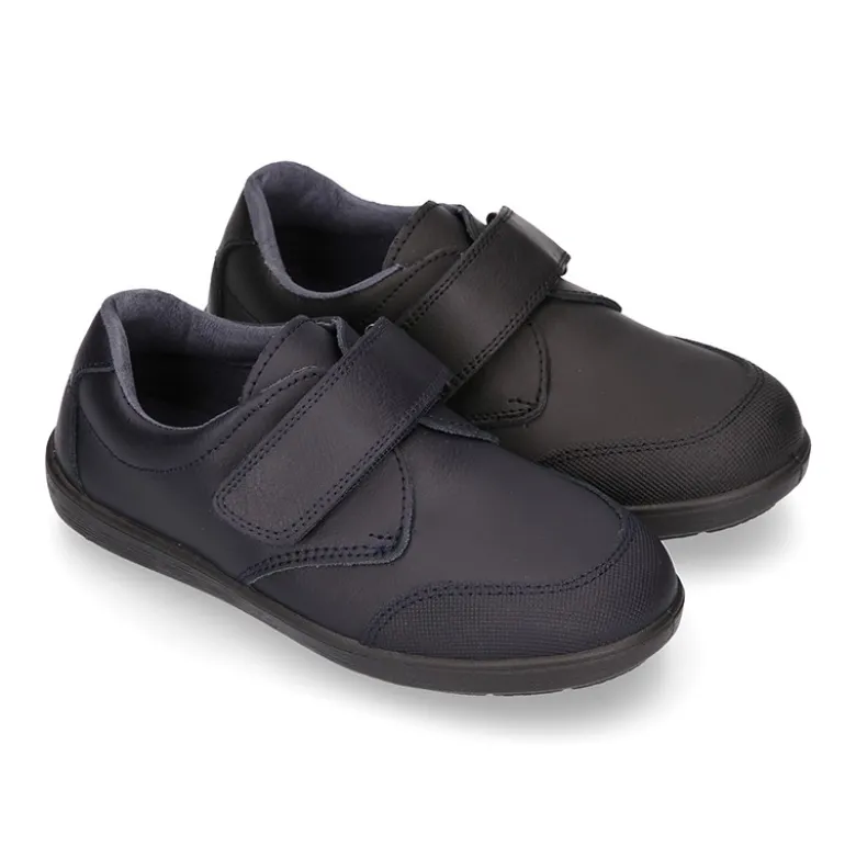 Colegial niños tipo Blucher sin cordones y con puntera en piel lavable.