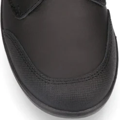 Colegial niños tipo Blucher sin cordones y con puntera en piel lavable.