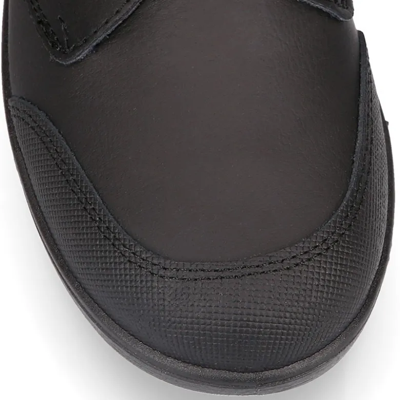 Colegial niños tipo Blucher sin cordones y con puntera en piel lavable.