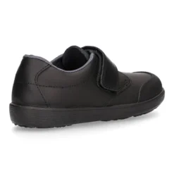 Colegial niños tipo Blucher sin cordones y con puntera en piel lavable.