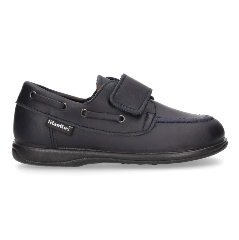 Colegial niño tipo Náutico piel lavable sin cordones.