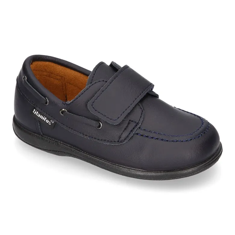 Colegial niño tipo Náutico piel lavable sin cordones.