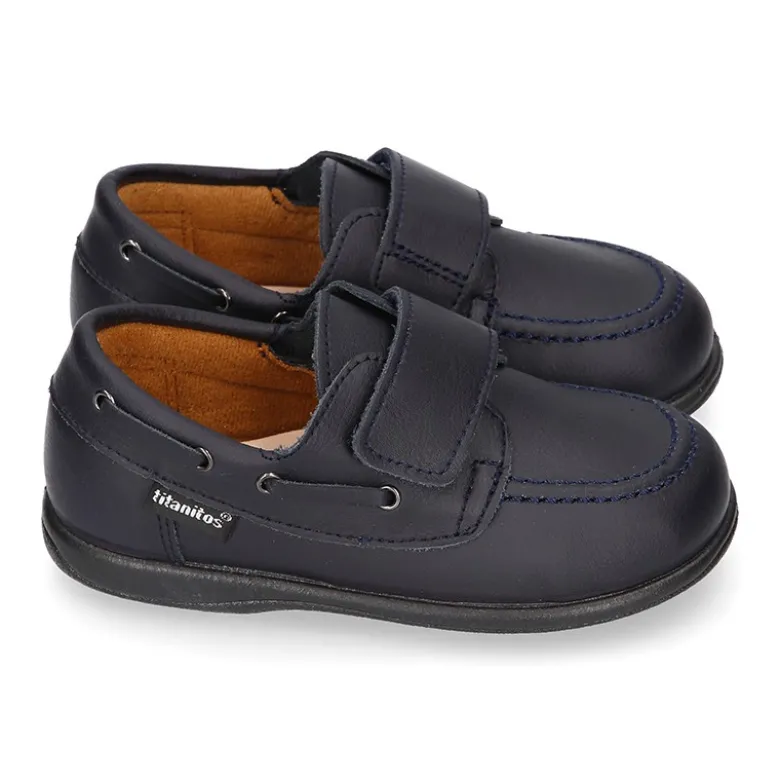 Colegial niño tipo Náutico piel lavable sin cordones.