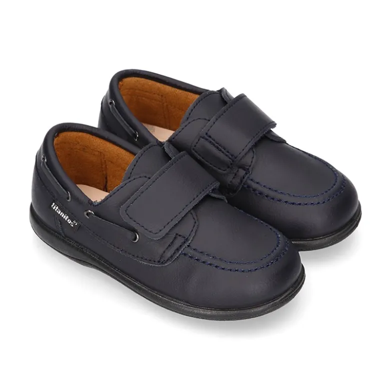 Colegial niño tipo Náutico piel lavable sin cordones.