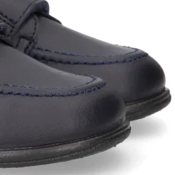 Colegial niño tipo Náutico piel lavable sin cordones.