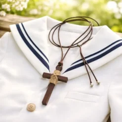 Cordón niño con Cruz de Madera para primera comunión.