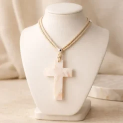 Cordón niño con Cruz de Nácar para primera comunión.