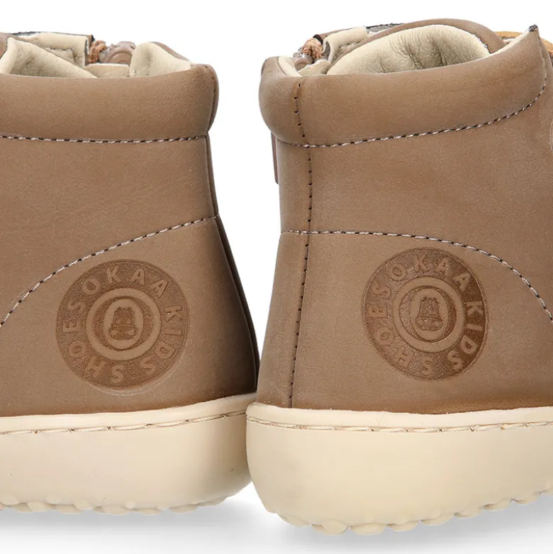 Deportiva alta niños BAREFOOT Okaa Flex sin cordones y cremallera.