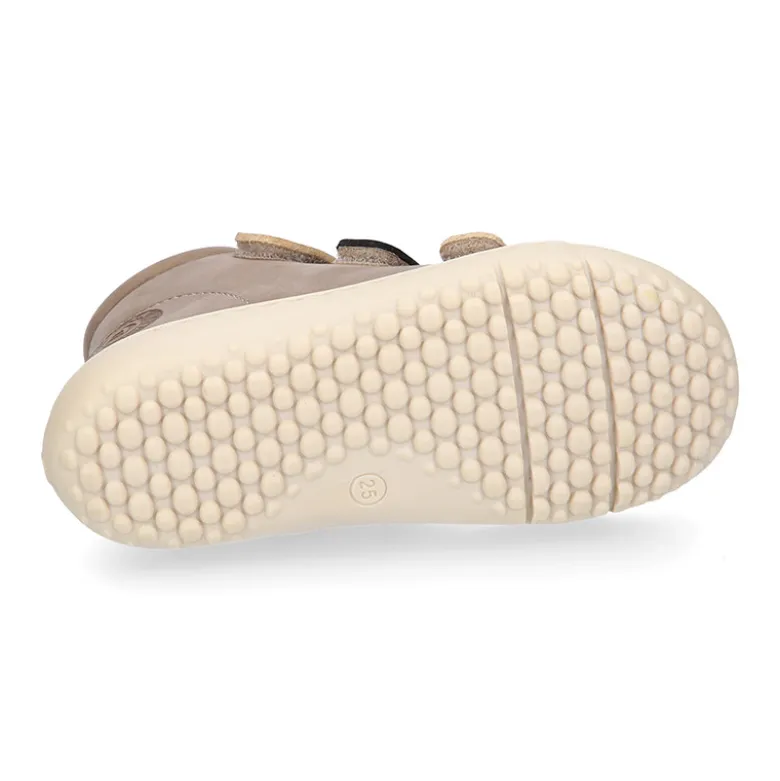 Deportiva alta niños BAREFOOT Okaa Flex sin cordones y cremallera.