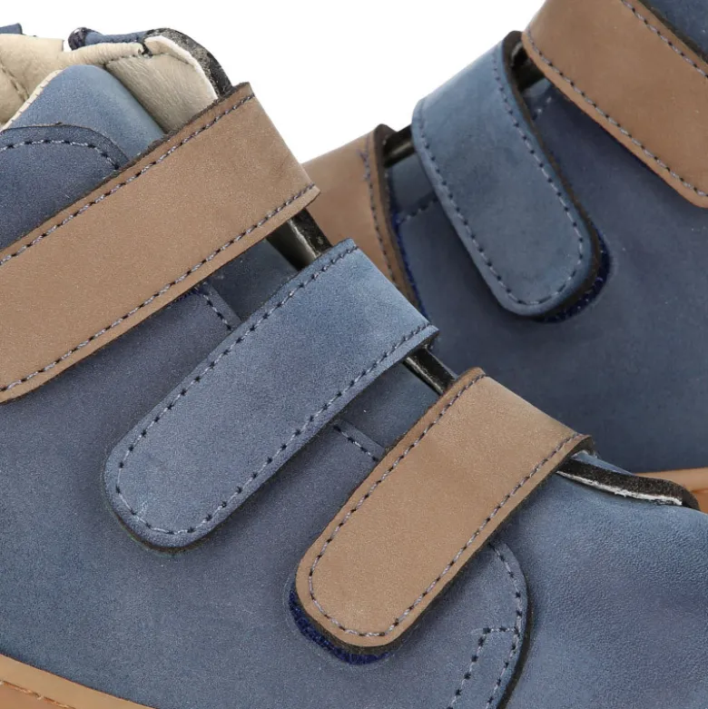 Deportiva alta niños BAREFOOT Okaa Flex sin cordones y cremallera.