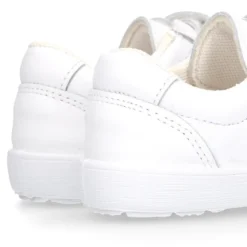 Deportiva colegial niños clásica sin cordones y puntera reforzada en piel lavable.