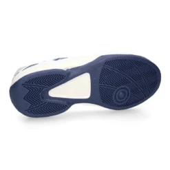 Deportiva colegial niños mayores con cordones.
