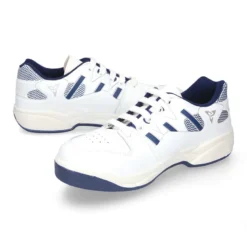 Deportiva colegial niños mayores con cordones.