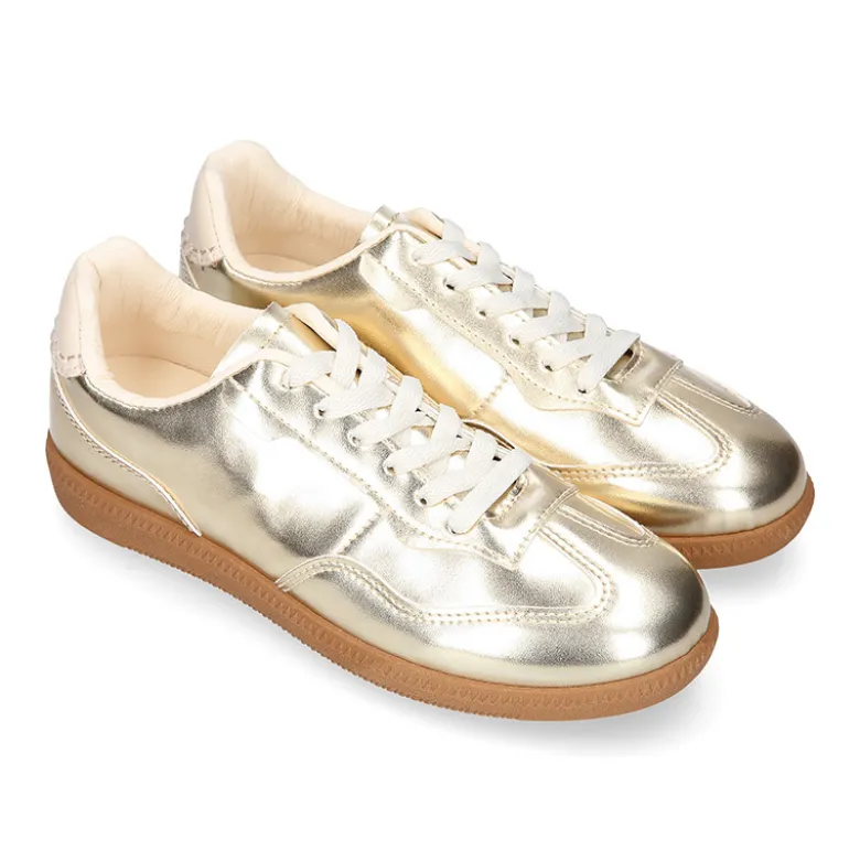 Deportiva moda mujer con cordones en color oro