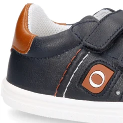 Deportiva niño OKAA FLEX sin cordones en color azul marino con cuero.