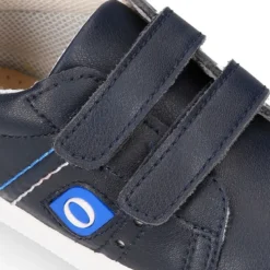 Deportiva niño OKAA FLEX sin cordones en color azul marino.