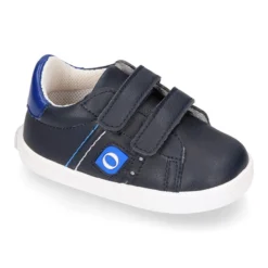 Deportiva niño OKAA FLEX sin cordones en color azul marino.