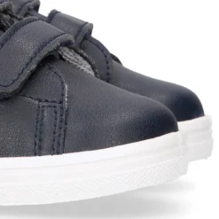Deportiva niño OKAA FLEX sin cordones en color azul marino.