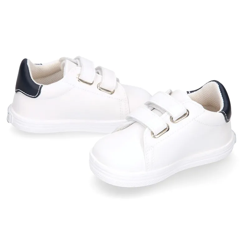 Deportiva niño OKAA FLEX sin cordones en color Blanco.