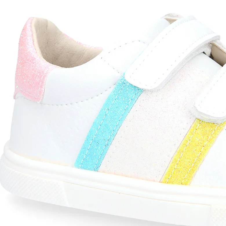 Deportiva niños Okaa Flex rayas laterales de colores. Modelo RESPETUOSO.