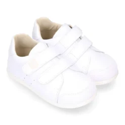 Deportiva niños respetuosa Okaa Flex en piel en colores.