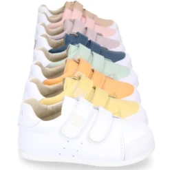 Deportiva niños respetuosa Okaa Flex en piel en colores.