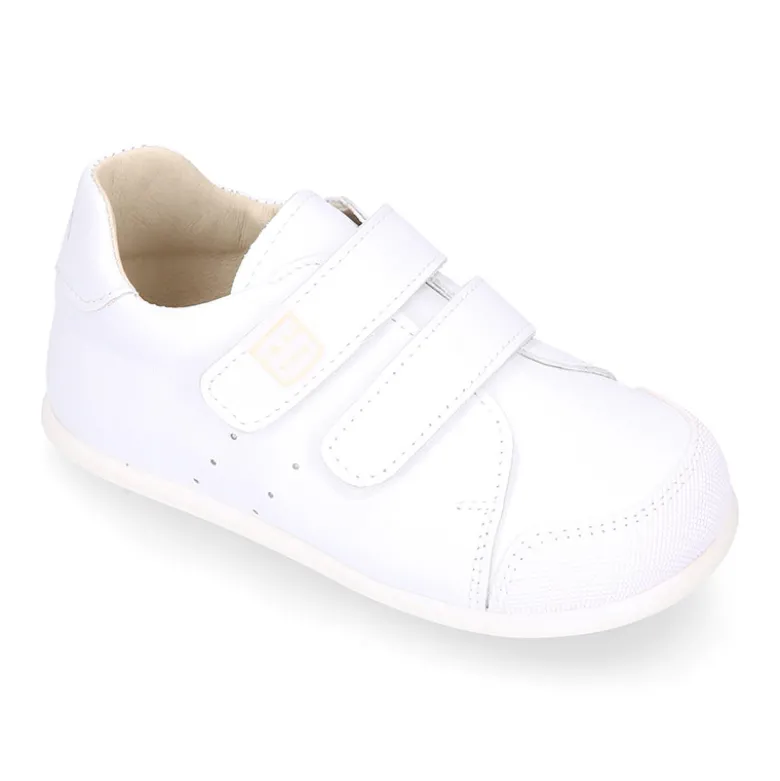Deportiva niños respetuosa Okaa Flex en piel en colores.