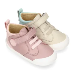 Deportivas botitas respetuosas Blanditos By Crio´s Enzo con elásticos y velcro en piel suave.