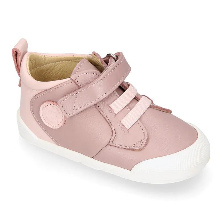 Deportivas botitas respetuosas Blanditos By Crio´s Enzo con elásticos y velcro en piel suave.