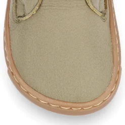 Deportivas niños tipo botitas de Blanditos by Crio´s en piel sin cordones.