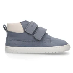 Deportivas niños tipo botitas de Blanditos by Crio´s en piel sin cordones.