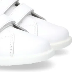 Deportivo niño peques sin cordones en piel lavable.
