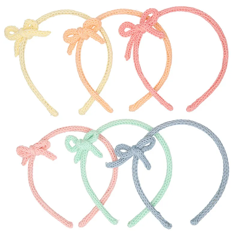 Diadema para el pelo de niña con lazo en lana de colores de primavera verano.