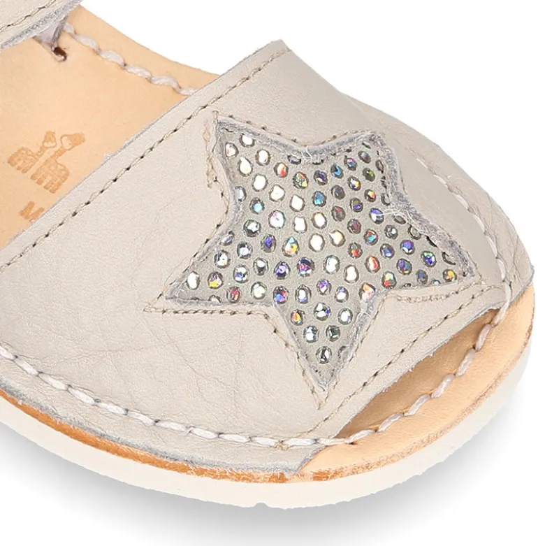 Menorquina cierre adherente con Estrella en Piel EXTRA SUAVE.