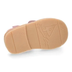 Menorquina CONEJITO ROSA en piel suave y suela flexible.