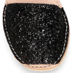 Menorquina niña con tira en piel EXTRA SUAVE con glitter.