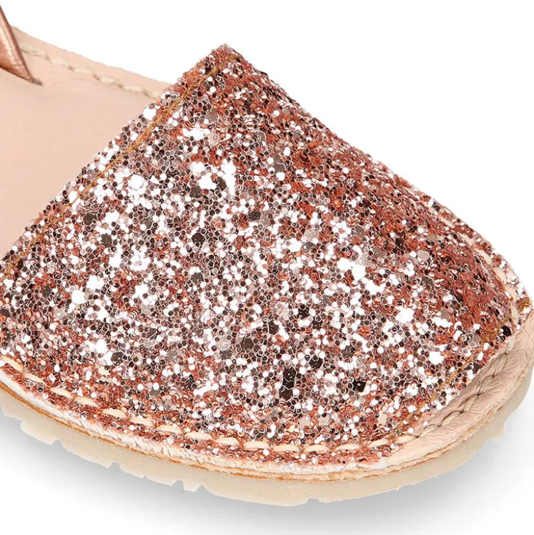 Menorquina niña con tira en piel EXTRA SUAVE con glitter.