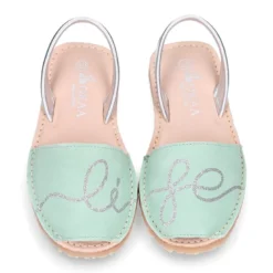 Menorquina niña Tira en piel ante combinada con diseño con LETRAS.